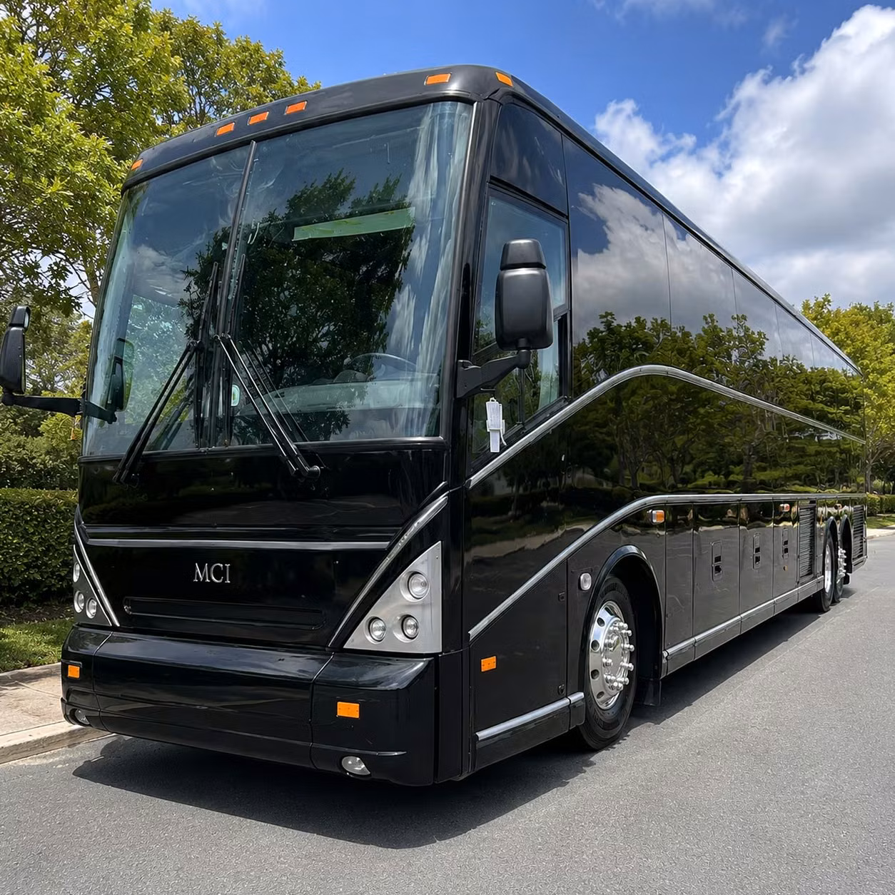 airport transfer shuttles to des moines international airport