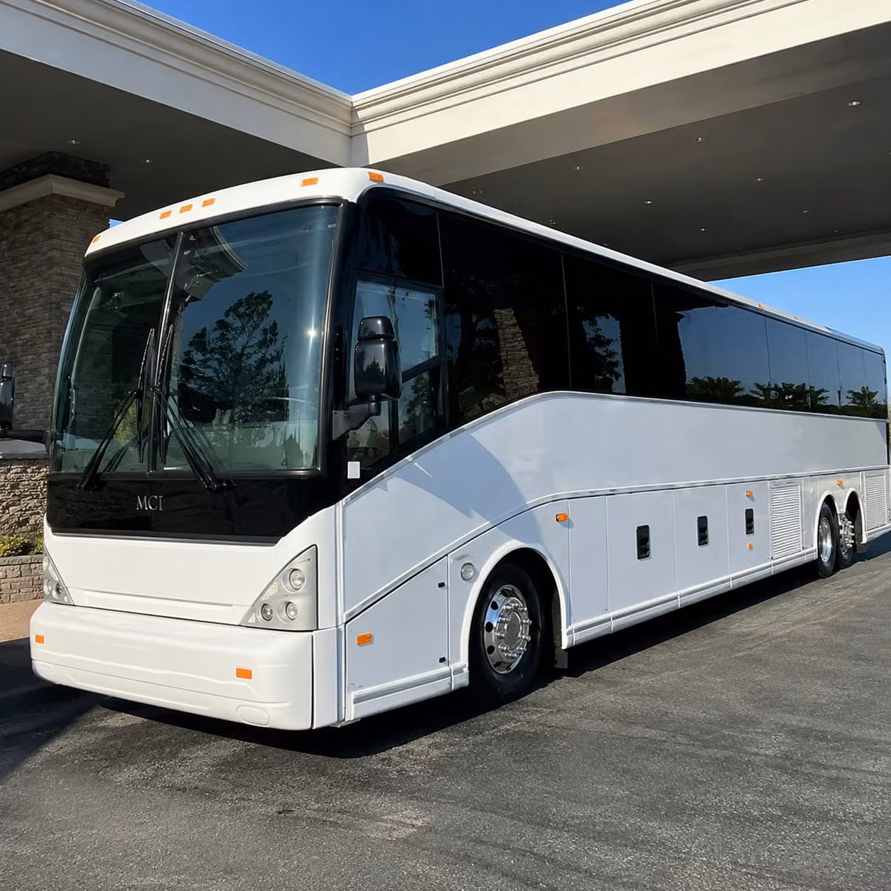 airport transportation for conventions and events at the iowa event center
