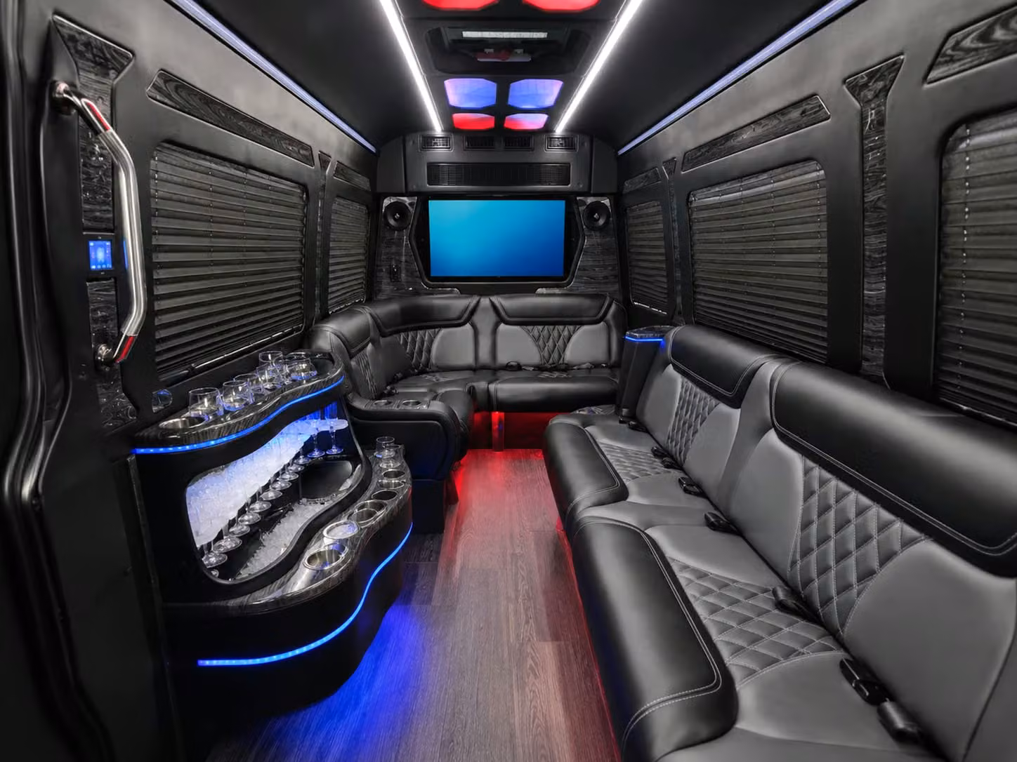 sporting event and concert bus rentals in west des moines