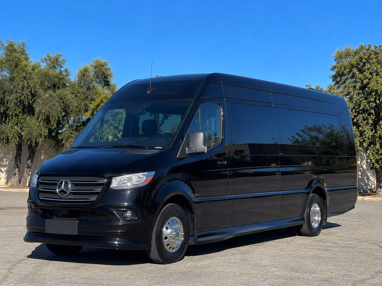 transportation serving west des moines and nearby cities